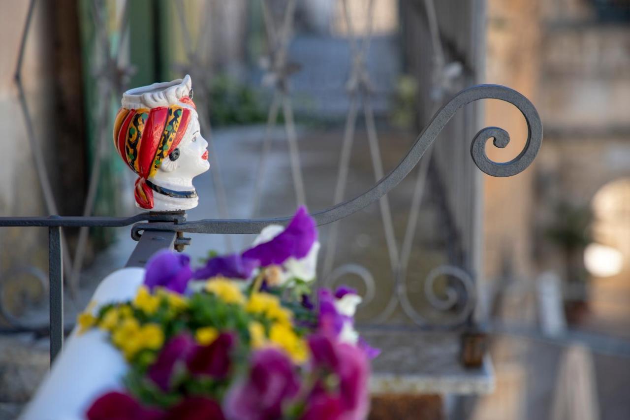 Casa Vacanza Da Dina Modica Exteriör bild