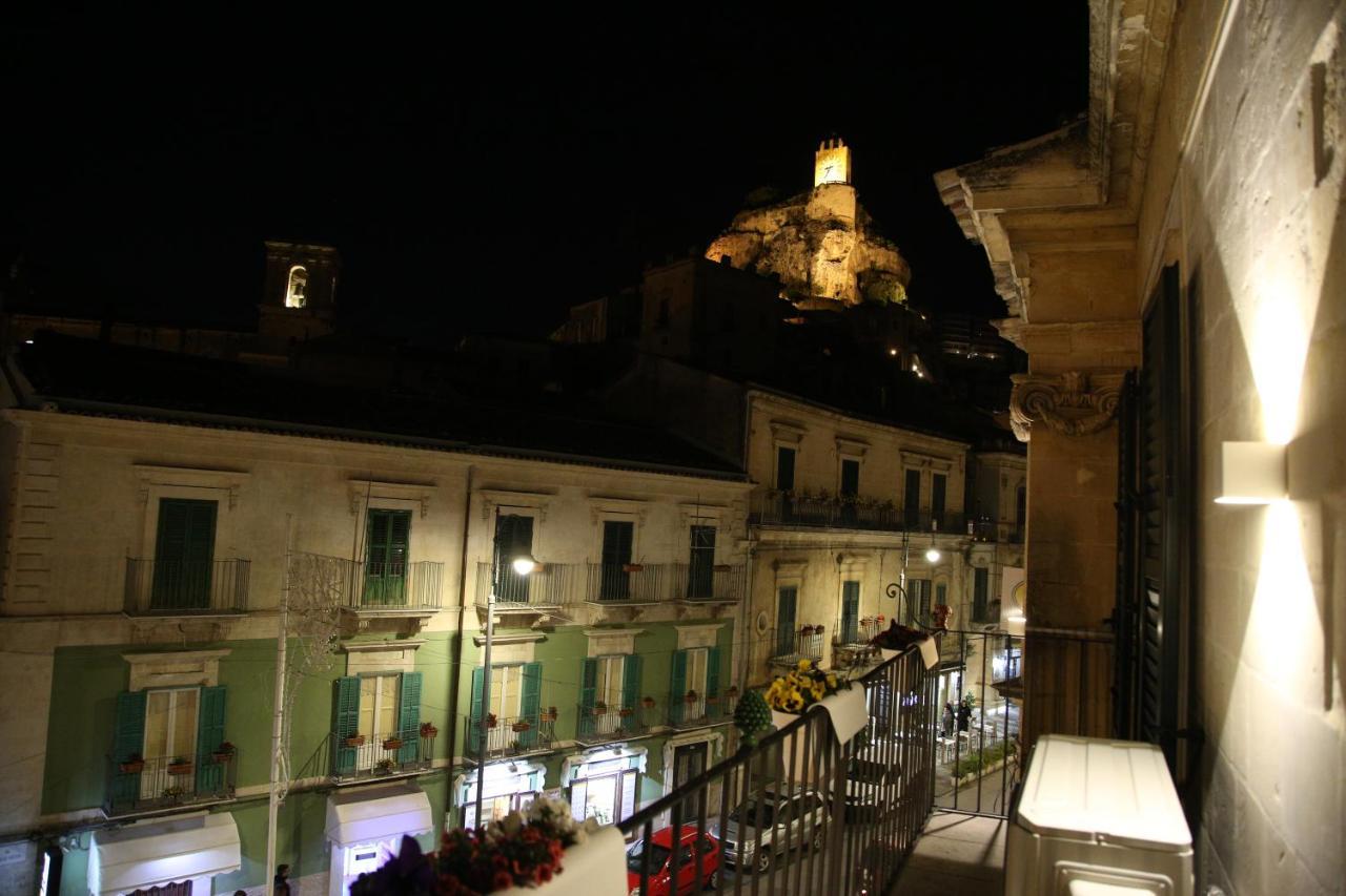 Casa Vacanza Da Dina Modica Exteriör bild