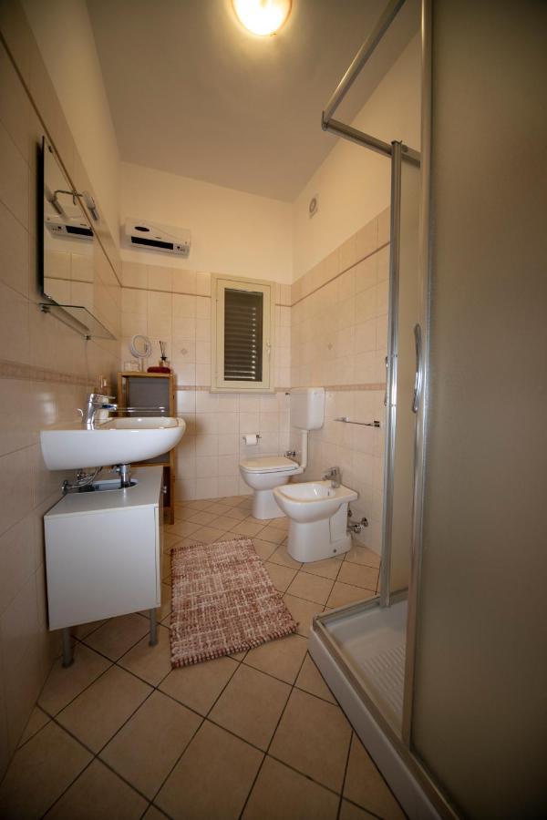 Casa Vacanza Da Dina Modica Exteriör bild