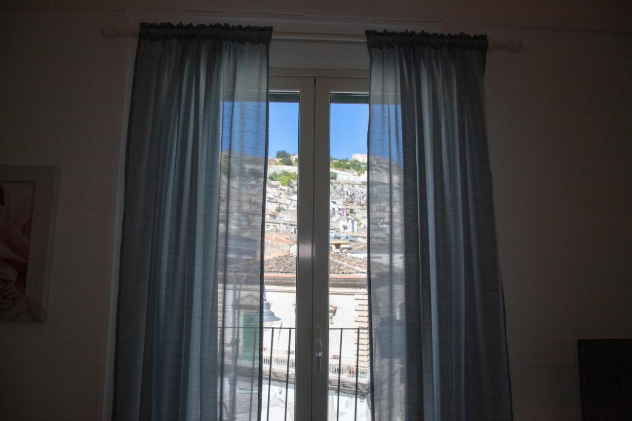 Casa Vacanza Da Dina Modica Exteriör bild